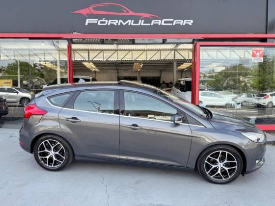 FORD FOCUS 2.0 TITANIUM PLUS 16V FLEX 4P POWERSHIFT FORD FOCUS 2.0 TITANIUM PLUS 16V FLEX 4P POWERSHIFT